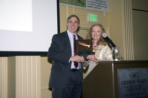 Senator Jeff Merkley was presented an award of recognition for his work on keeping public lands in public hands by Northwest Sportfishing Industry Association Executive Director Liz Hamilton. Merkley attended the NSIA 15th Annual Oregon Banquet and Auction on December 7 in Portland.